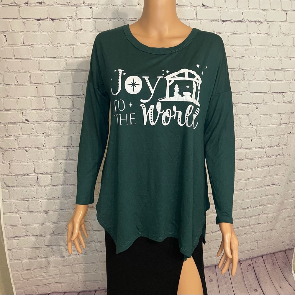 Southern Grace size small Joy to the world long sleeve christmas tee shirt